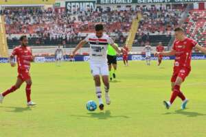 Botafogo-SP 0 x 3 Vila Nova - Tigre vence e assume a vice-liderança da Série B!