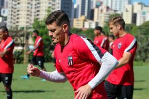 Figueirense negocia com zagueiro do Botafogo-SP para sequência da Série C