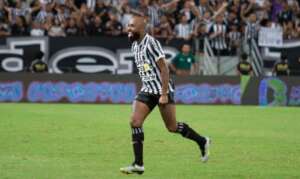 Ceará 1 x 3 CRB - Nem gol olímpico de Chay  salvou o Vovô