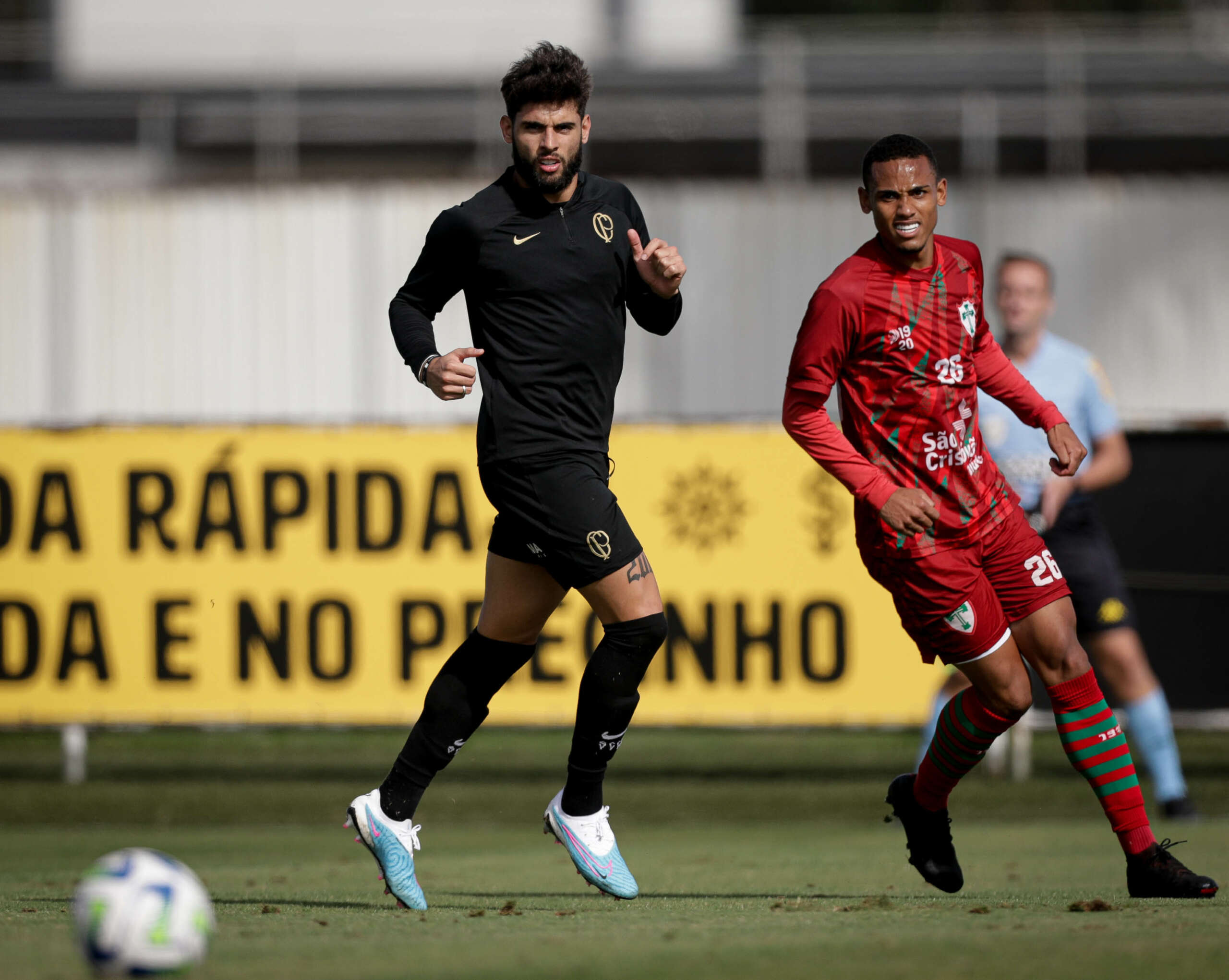 Yuri Alberto marca e Corinthians supera Portuguesa por 2 a 0 em jogo-treino