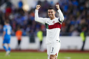 ELIMINATÓRIAS EURO: CR7 bate recorde, marca e Portugal continua com 100%