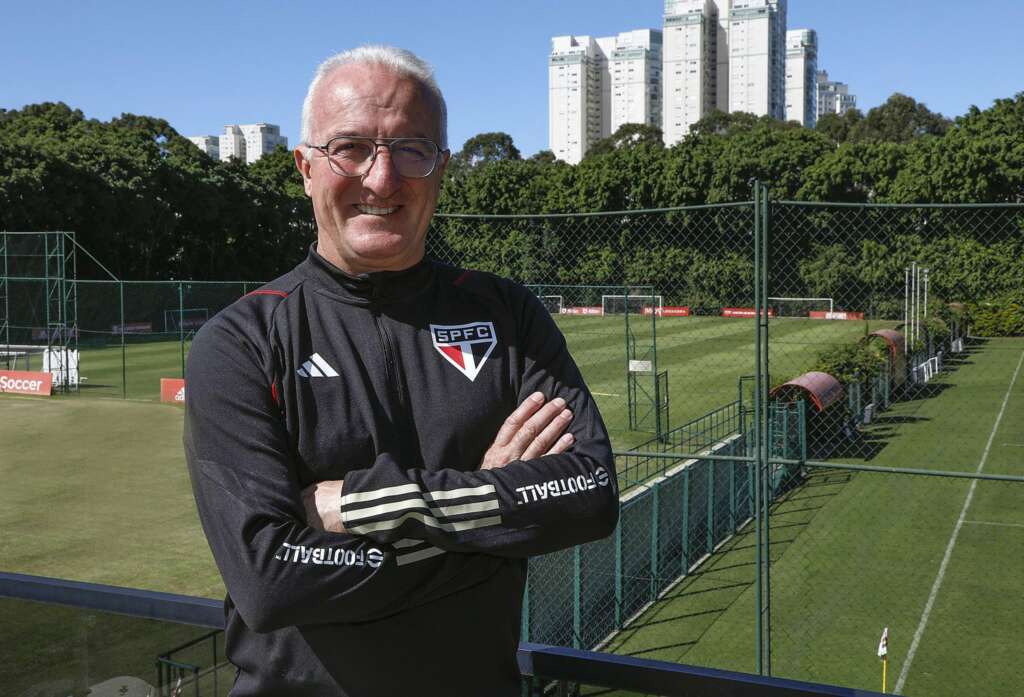 Dorival usa pausa no Brasileirão para aprimorar esquema tático do São Paulo 2 Doriva sp