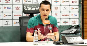 Auxiliar desmente 'clima ruim' de Marcelo no Fluminense e justifica escolhas de Diniz