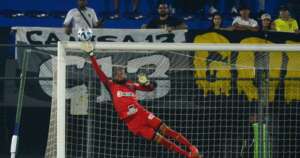 Éverson, goleiro do Atlético-MG, é vítima de racismo em jogo da Libertadores