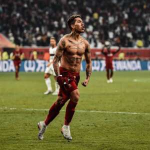 Liverpool presta homenagem a Firmino com tributo e documentário sobre o brasileiro