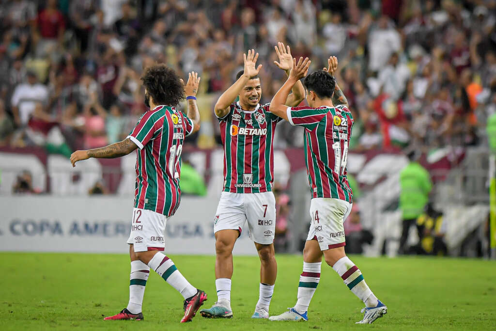 Sporting Cristal 1 x 3 Fluminense