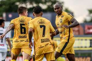 Amazonas-AM x Manaus-AM - Equipes fazem clássico pela Série C do Brasileirão