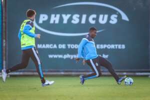 Grêmio x Coritiba - Tricolor tenta manter o embalo para colar na briga pela liderança