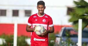 Guarani negocia com dois jogadores e pode anunciá-los para o restante da Série B