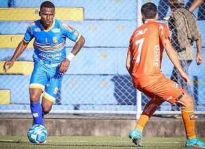 São Joseense-PR 2 x 0 Camboriú-SC - Azulão vence e sobe para a segunda colocação