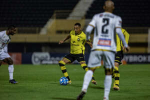 São Bernardo-SP 0 x 3 Volta Redonda-RJ -Voltaço tira rival da liderança e encosta no G-8