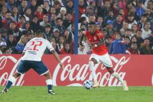 Nacional-URU 1 x 1 Internacional - Colorado leva empate no fim e deixa escapar classificação