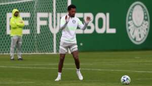 Jailson tem nova lesão no joelho e volta a desfalcar o Palmeiras