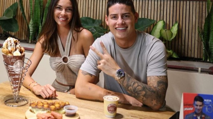 Joana Sanz se encontra com James Rodriguez