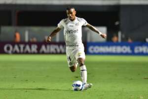 Santos aplica multa e afasta Nathan e Lucas Pires à espera de propostas
