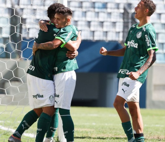 Palmeiras defende a liderança geral do Sub-20