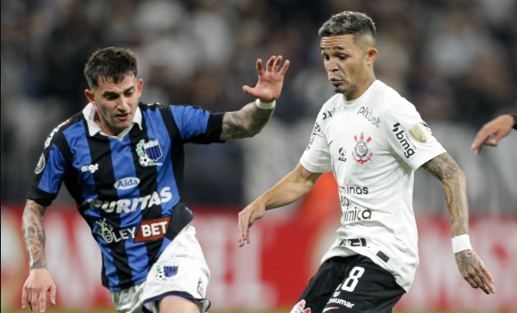 Adson brilhou com a camisa do Corinthians