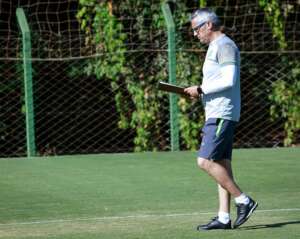 Técnico do Goiás afirma 'ter temido o pior' após revolta da torcida do Vasco