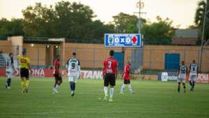 Altos-PI 0 x 0 Pouso Alegre-MG - Maus em campo e na tabela