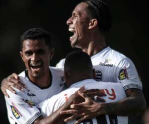 Athletic-MG 4 x 2 Santo André-SP - Mineiros são eficientes e resolvem no segundo tempo