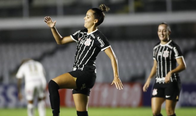 Cortinthians bate Santos e cola na ponta do Brasileiro feminino de