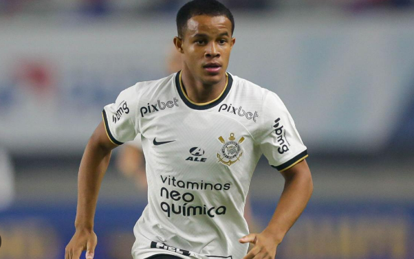 Corinthians oficializa a venda do atacante Pedro, quinto jogador negociado ao Zenit