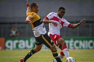 Criciúma x CRB - Opostos com meta comum