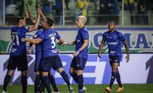 Cruzeiro 1 x 0 São Paulo - Rafinha marca contra e Raposa vence Tricolor