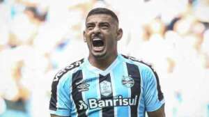 Diego Souza dá adeus ao Grêmio após fim do contrato: 'Eternamente grato e com o dever cumprido'
