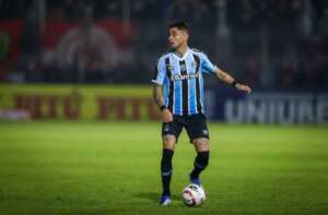 Diogo Barbosa é liberado para viajar ao Rio acertar com o Fluminense