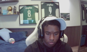 Endrick, do Palmeiras, viraliza com conselhos amorosos aos 16 anos: 'O não você já tem'