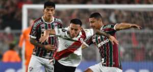 River Plate-ARG 2 x 0 Fluminense - Derrota e classificação antecipada adiada