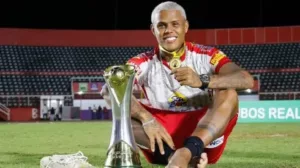 Série D: Santa Cruz fecha contratação de atacante ex-Ponte, Náutico e Bahia