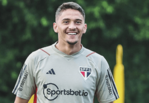 Pablo Maia se recupera de trauma na perna direita, treina e fica à disposição no São Paulo