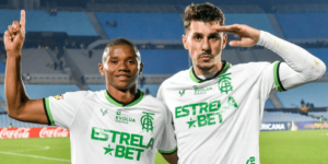 Meia do América-MG comenta classificação na Sul-Americana e alerta sobre clássico