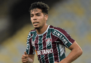 Fluminense negocia possível retorno de Nonato, volante que atua na Bulgária