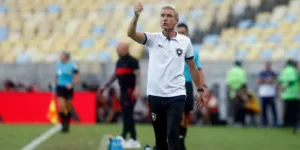 Bateu martelo! Luís Castro deixa o comando do Botafogo-RJ