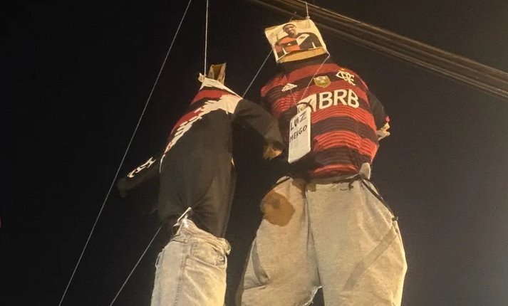 Vasco repudia atos de vandalismo contra Luís Mello: ‘Covardes que fingem ser torcedores’