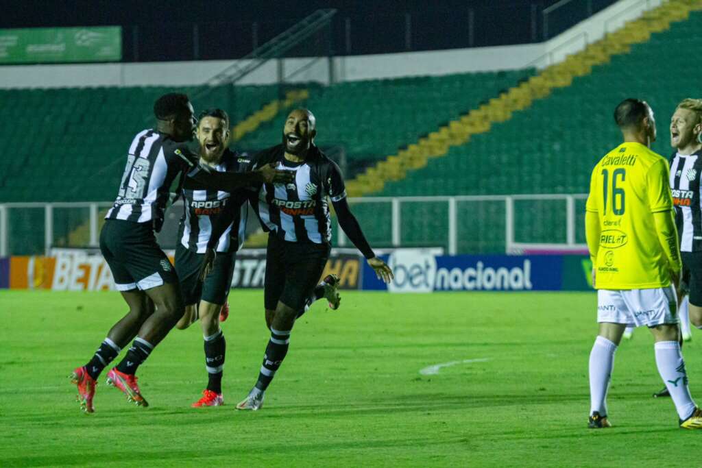 Figueirense-SC 2 x 0 Ypiranga-RS – Com portões fechados, Figueira volta a vencer e bate na porta do G8