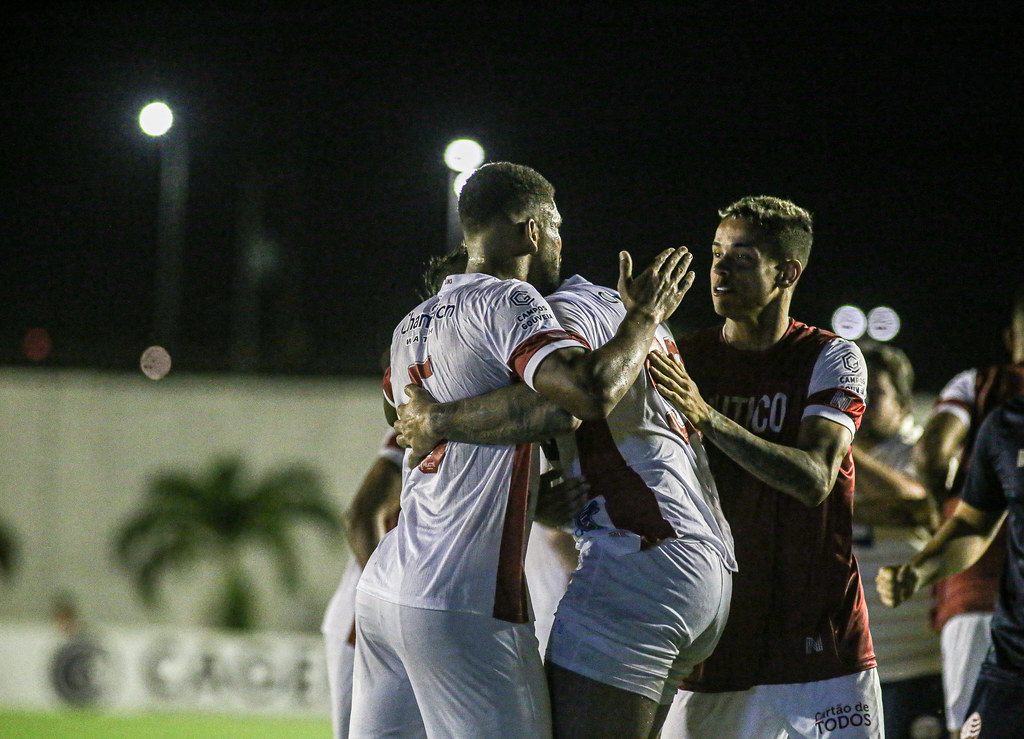 Náutico saiu em vantagem contra o Botafogo-PB