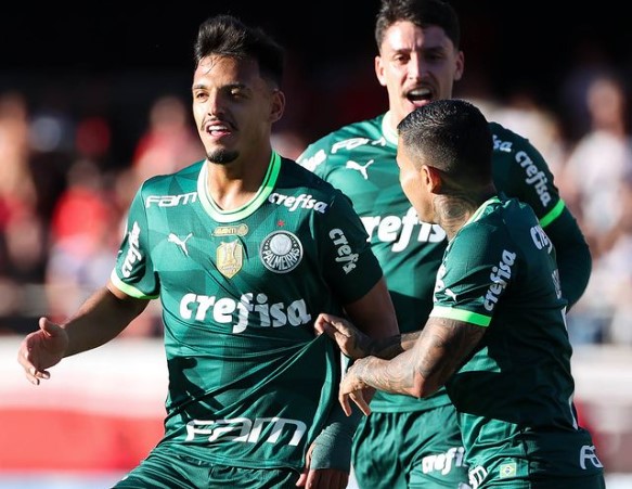 São Paulo 0 x 2 Palmeiras - Verdão se aproxima do líder e mantém invencibilidade