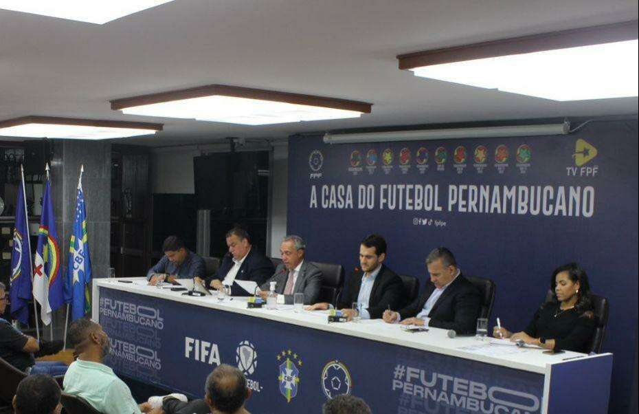 Pernambucano A2: Conselho técnico com 12 clubes é realizado na FPF