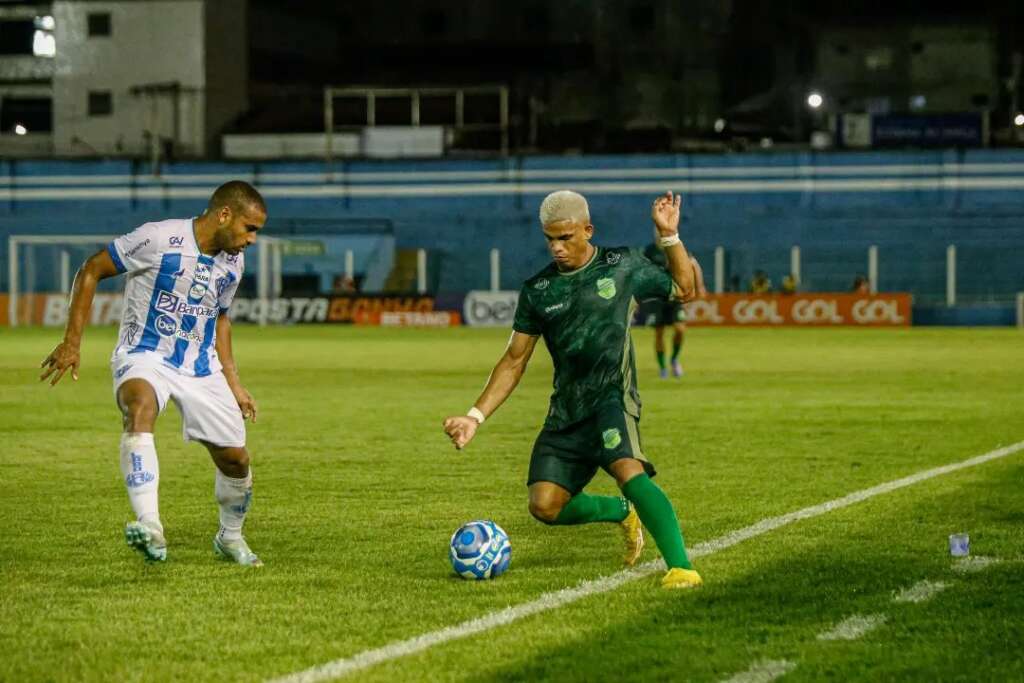 Paysandu-PA vence o Floresta-CE de virada pela Série C (Foto: Ronaldo Oliveira / Floresta EC)