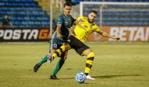 Floresta-CE 2 x 0 São Bernardo - Tigre para no travessão e perde a 2ª na Série C