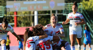 BRASILEIRO FEMININO: São Paulo vence e sobe para zona de classificação