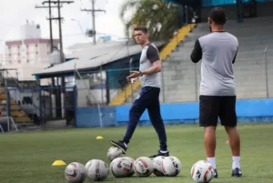 Série C: Treinador do São José-RS lamenta empate com São Bernardo