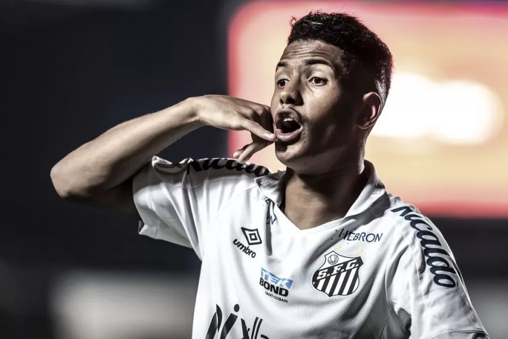 Santos encaminha acerto e deve confirmar venda de Ângelo ao Chelsea na próxima semana