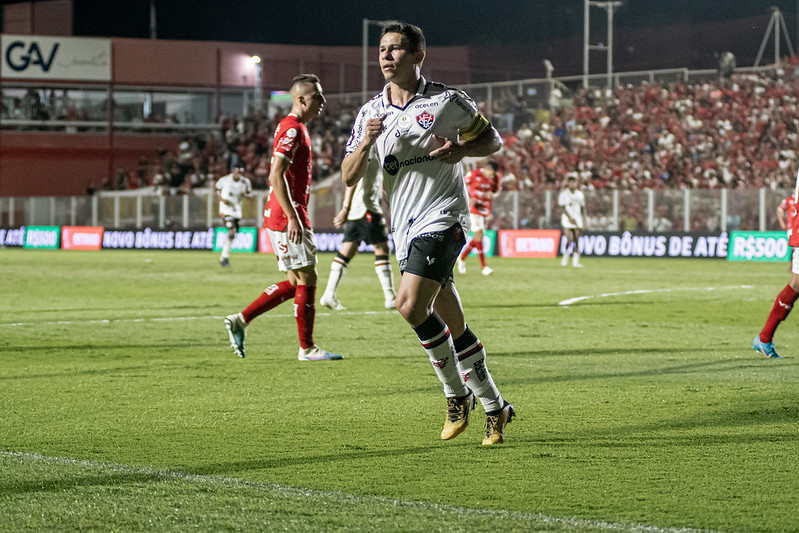 Osvaldo valoriza gol pelo Vitória no triunfo contra o Novorizontino (Foto: Victor Ferreira/EC Vitória)