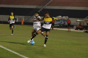 Série B: Após derrota do Criciúma, Tencati realinha metas: 'Foco na próxima rodada'