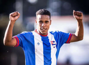 Segundona: John atacante do Nacional comemora os dois gols marcados